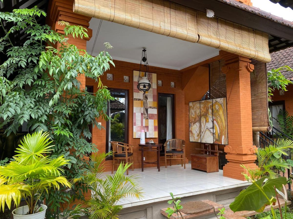 Santana Bali Home Stay Ubud  Exterior photo