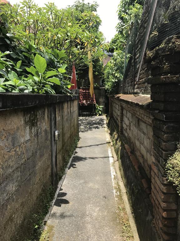 Santana Bali Home Stay Ubud  Exterior photo