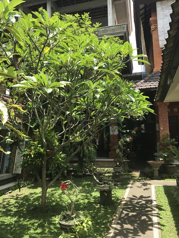 Santana Bali Home Stay Ubud  Exterior photo