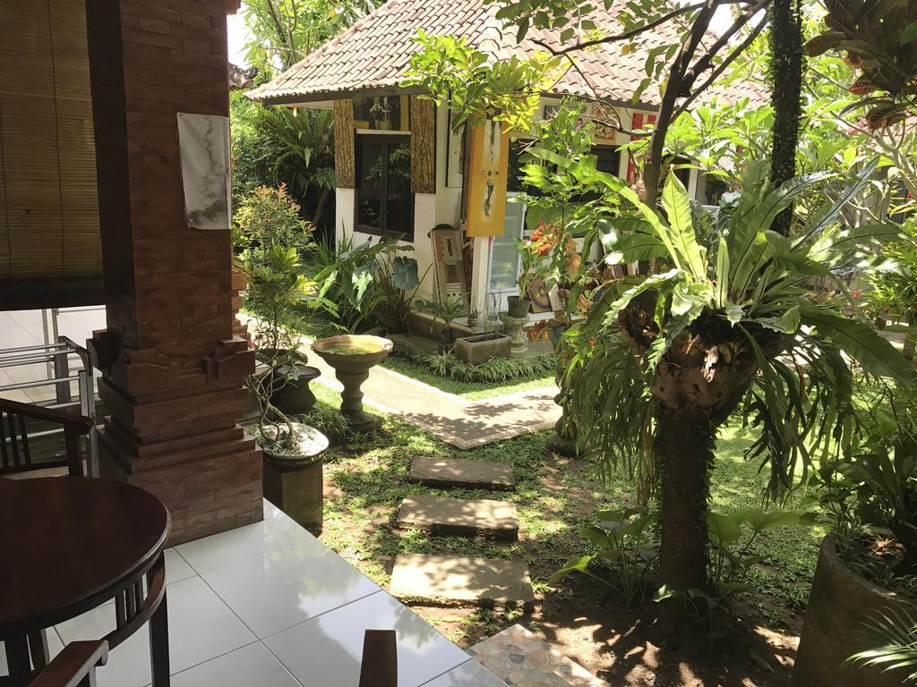 Santana Bali Home Stay Ubud  Exterior photo